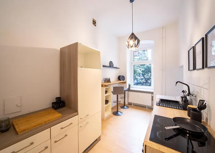 Apartamento Massagesessel, King-sized Bed, Billardtisch, 2 Couches Berlín